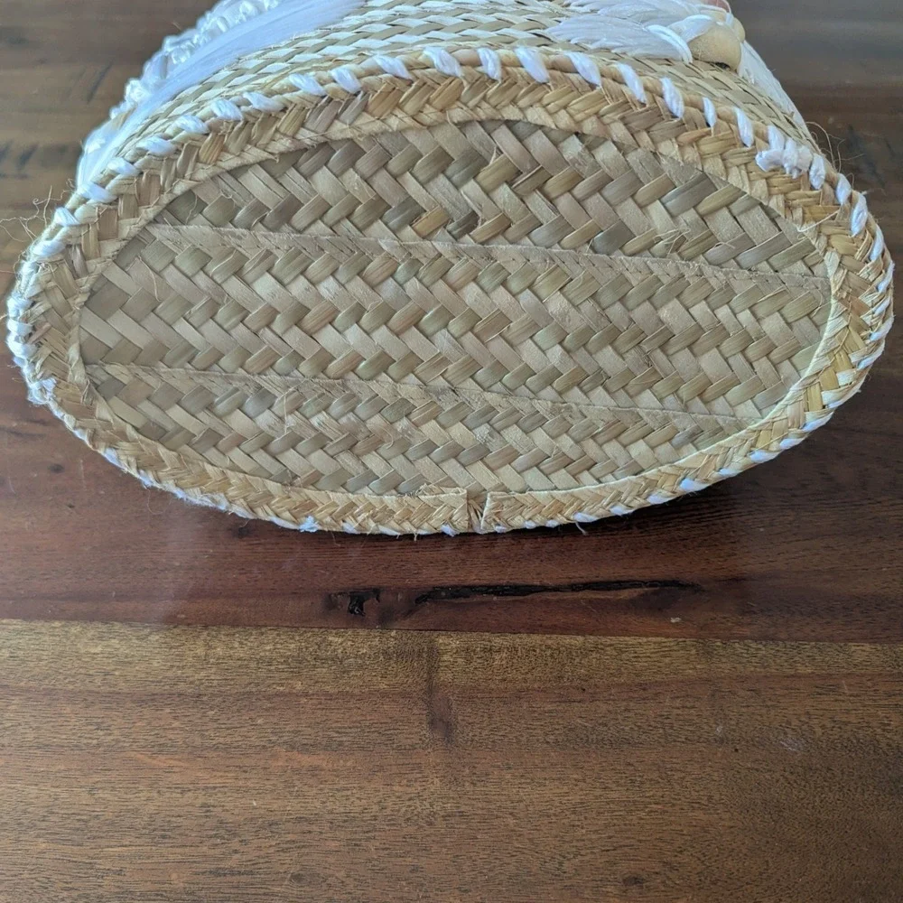 Woven Straw Tote Bucket‎ Shoulder Bag Tan Seashell Raffia  Fabric Lined Beach